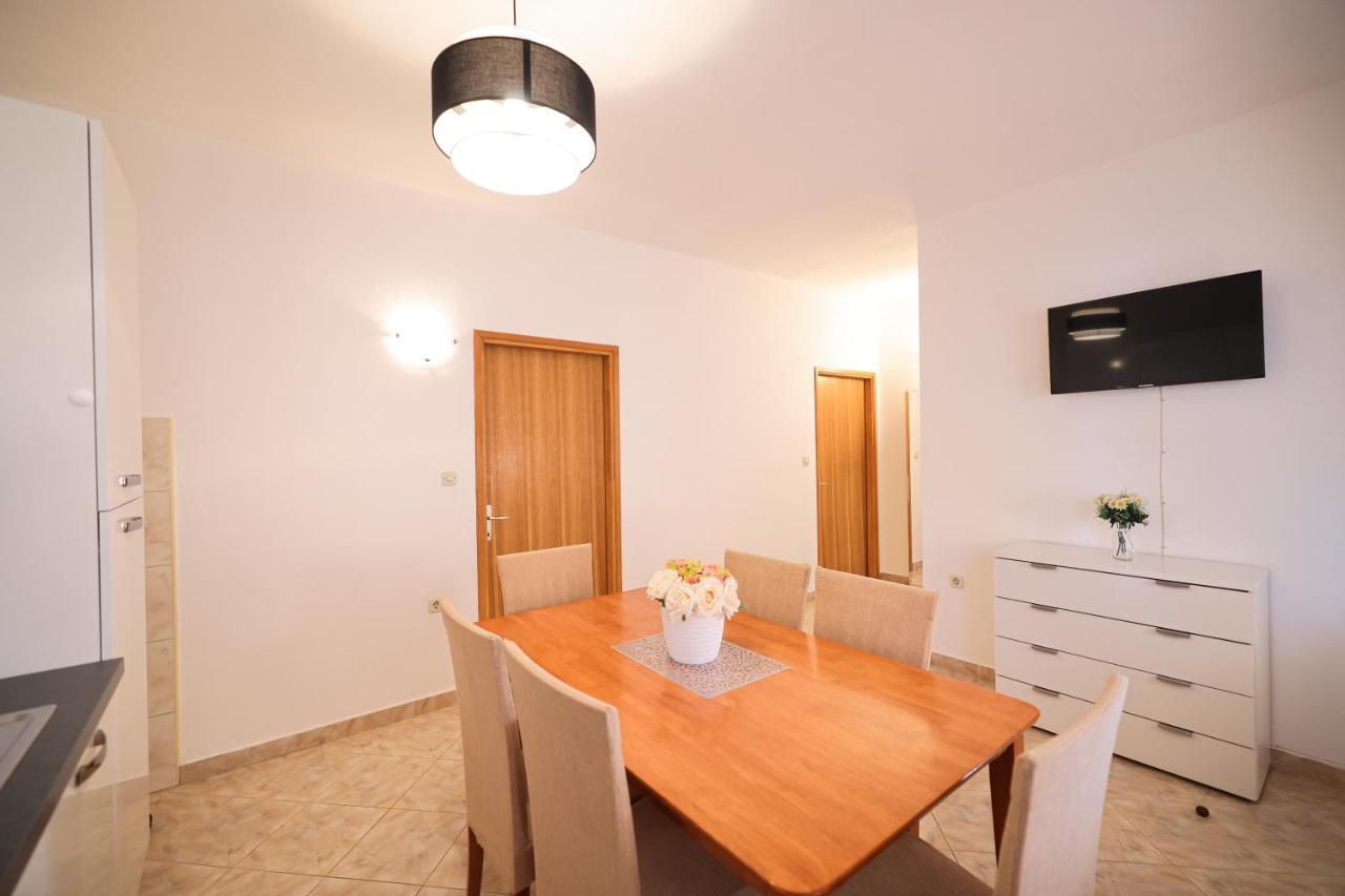 Apartments Kiara بيبينيا المظهر الخارجي الصورة