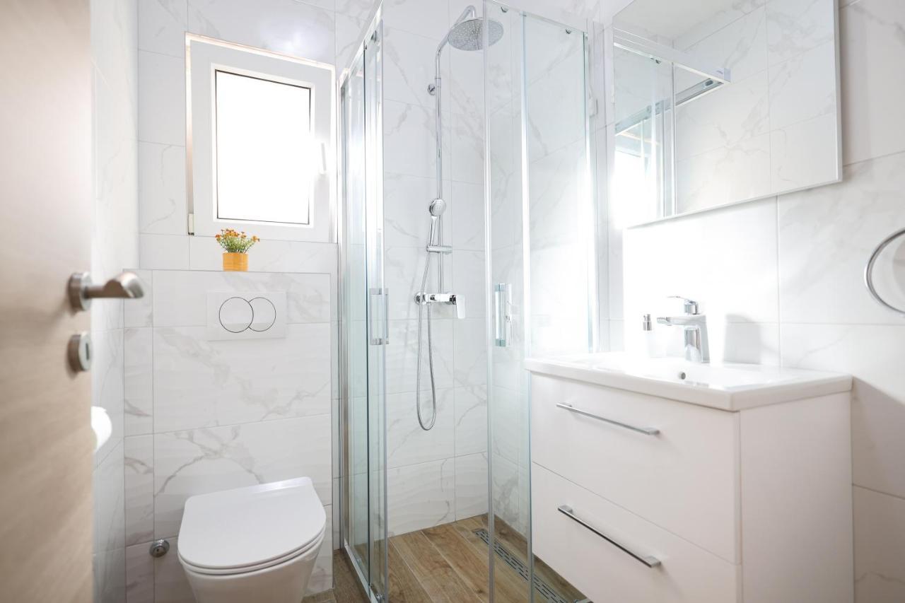 Apartments Kiara بيبينيا المظهر الخارجي الصورة