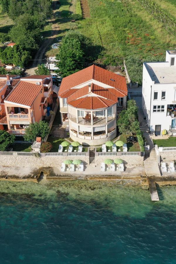 Apartments Kiara بيبينيا المظهر الخارجي الصورة