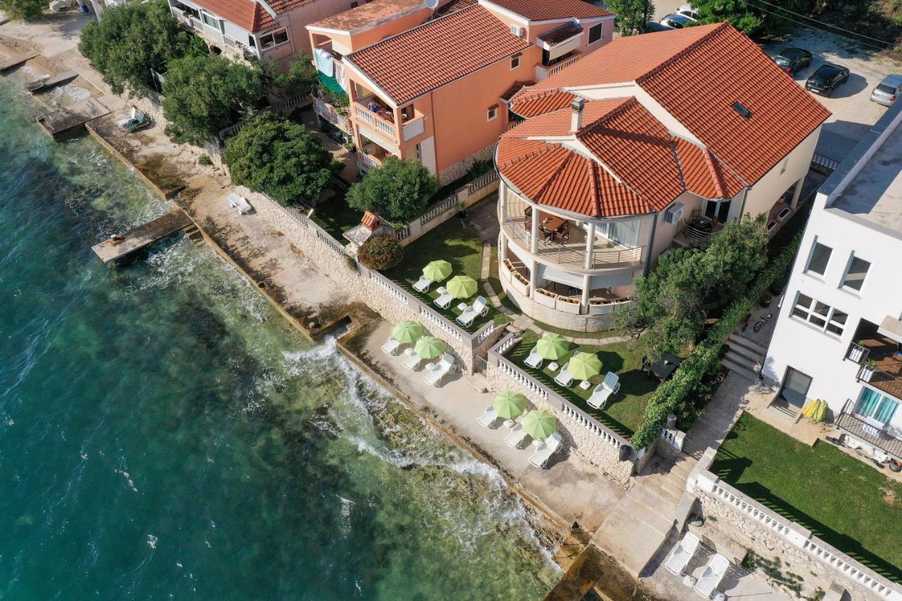 Apartments Kiara بيبينيا المظهر الخارجي الصورة