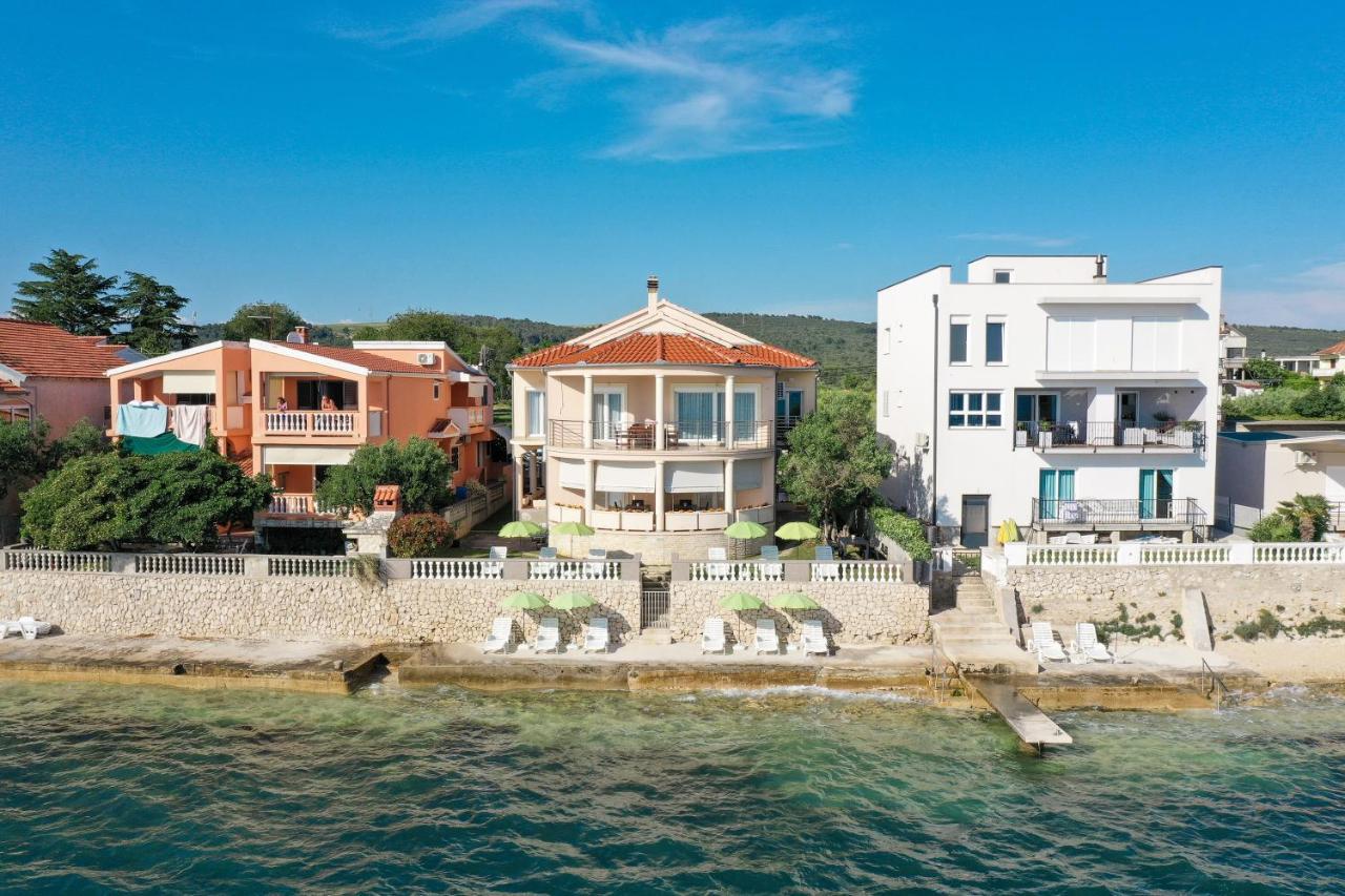 Apartments Kiara بيبينيا المظهر الخارجي الصورة