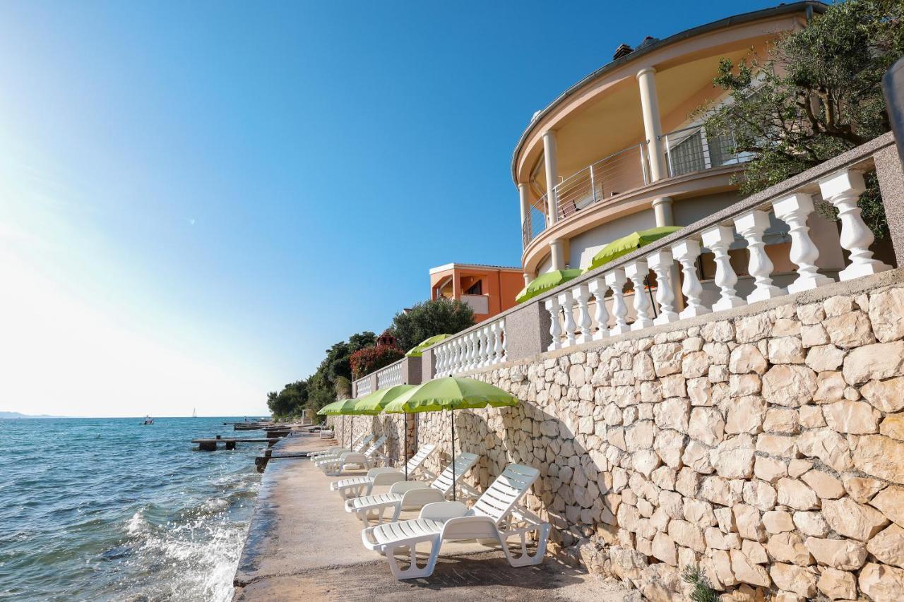 Apartments Kiara بيبينيا المظهر الخارجي الصورة