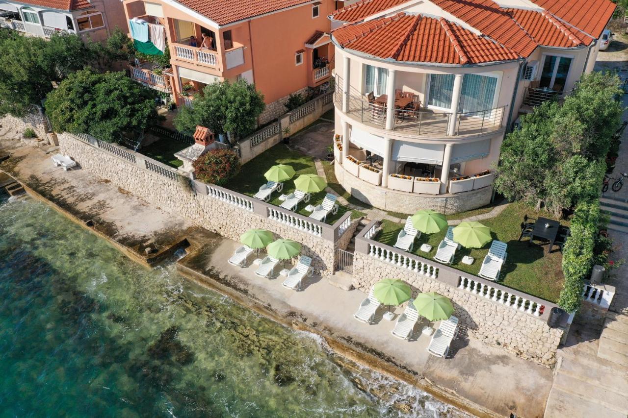Apartments Kiara بيبينيا المظهر الخارجي الصورة