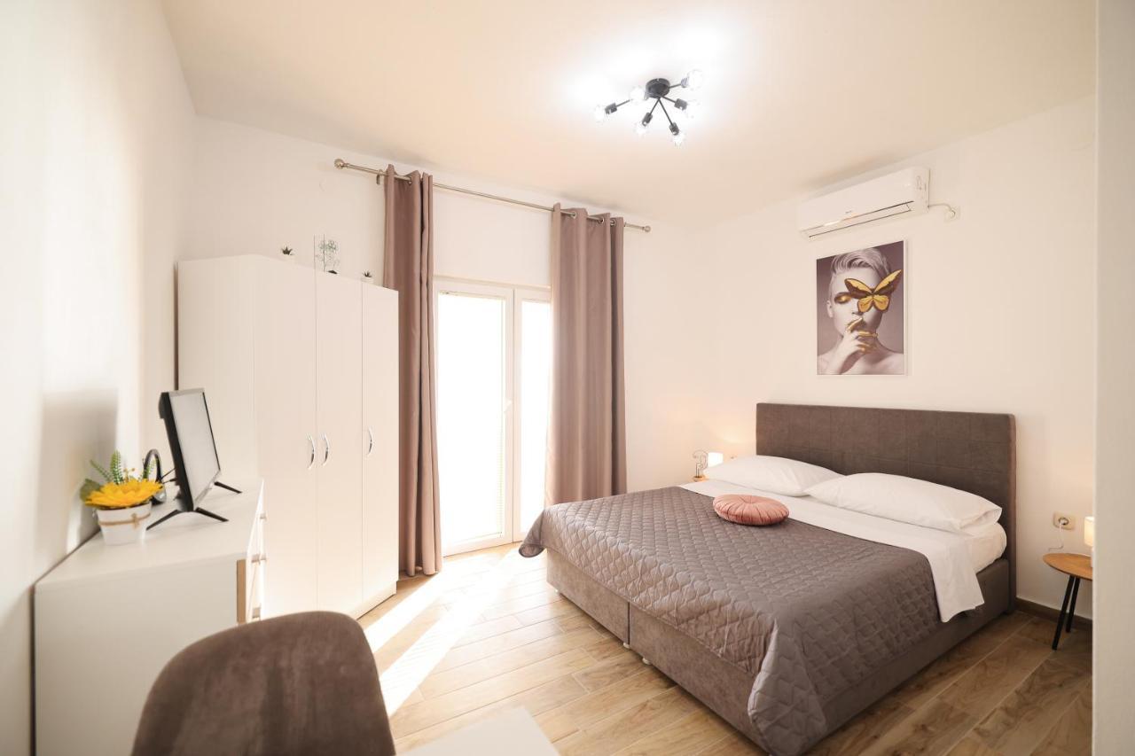 Apartments Kiara بيبينيا المظهر الخارجي الصورة