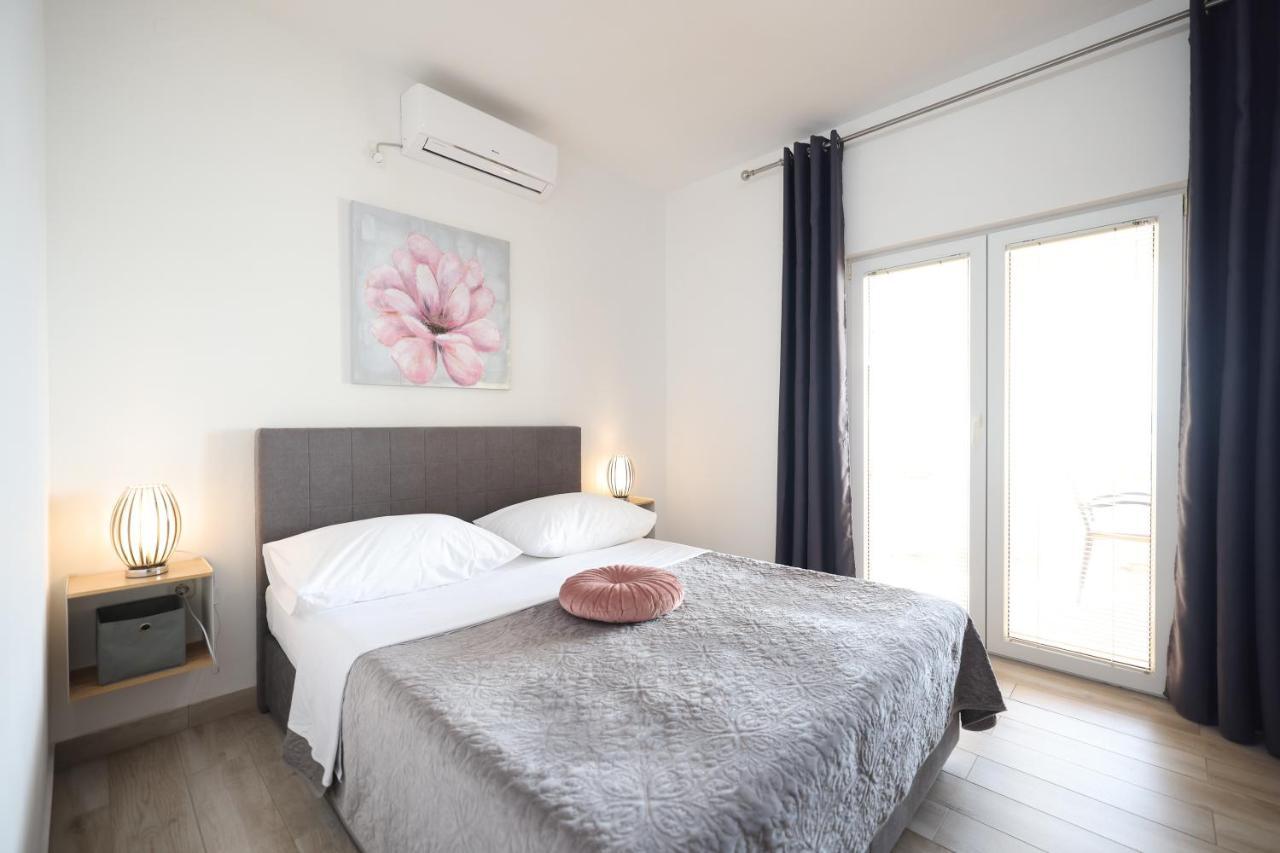 Apartments Kiara بيبينيا المظهر الخارجي الصورة