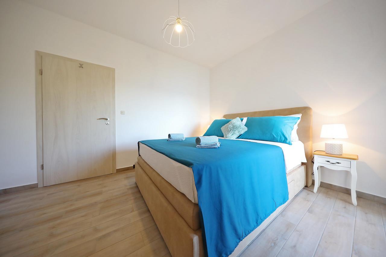 Apartments Kiara بيبينيا المظهر الخارجي الصورة